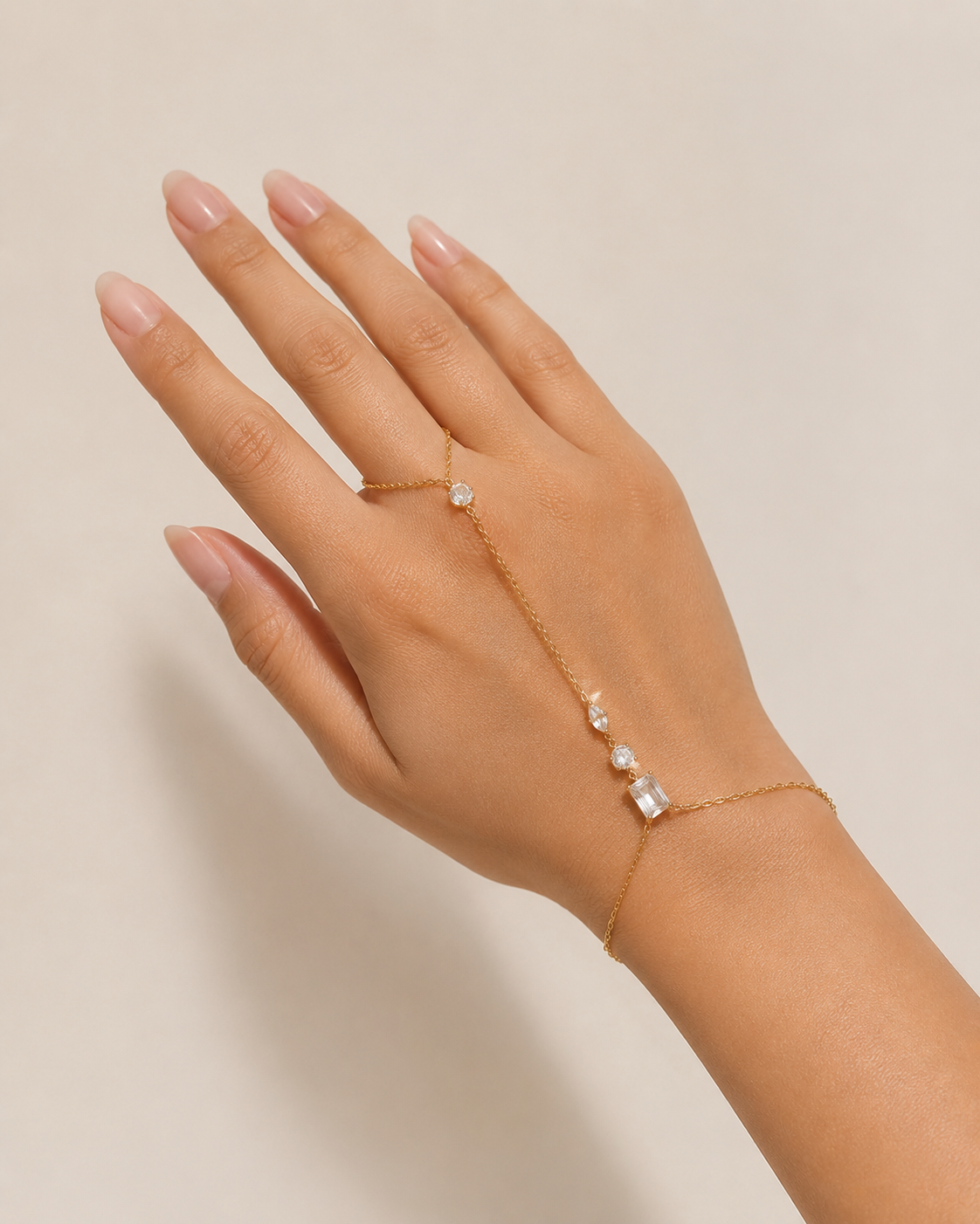MARGO HAND CHAIN | THE IT-GIRL ACCESSORY