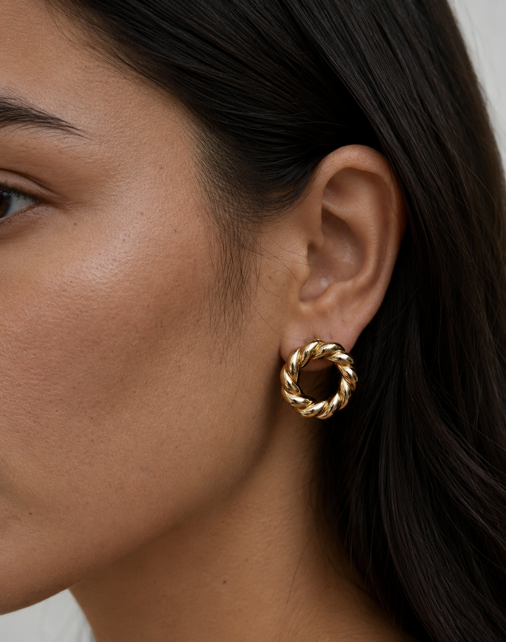 ROMANCE EARRINGS