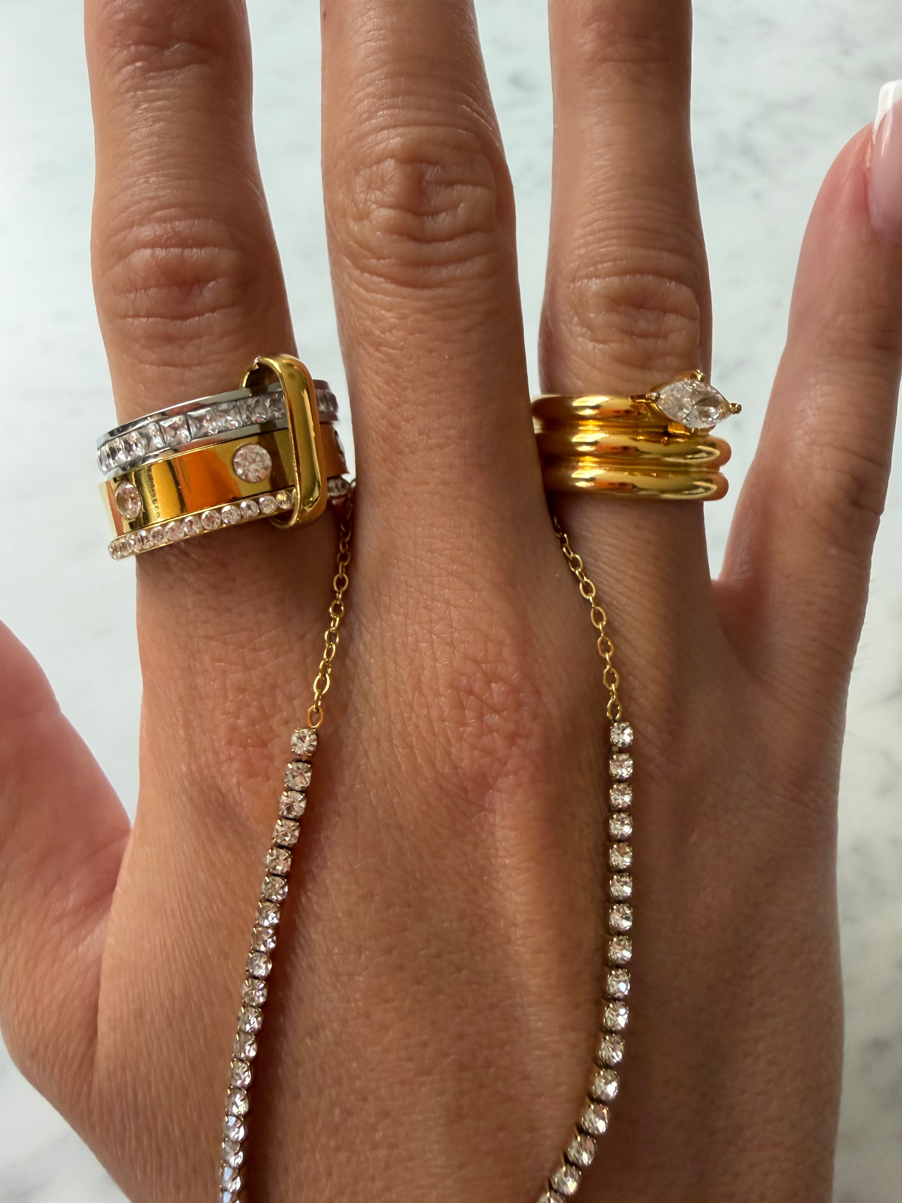 CHLOE RING