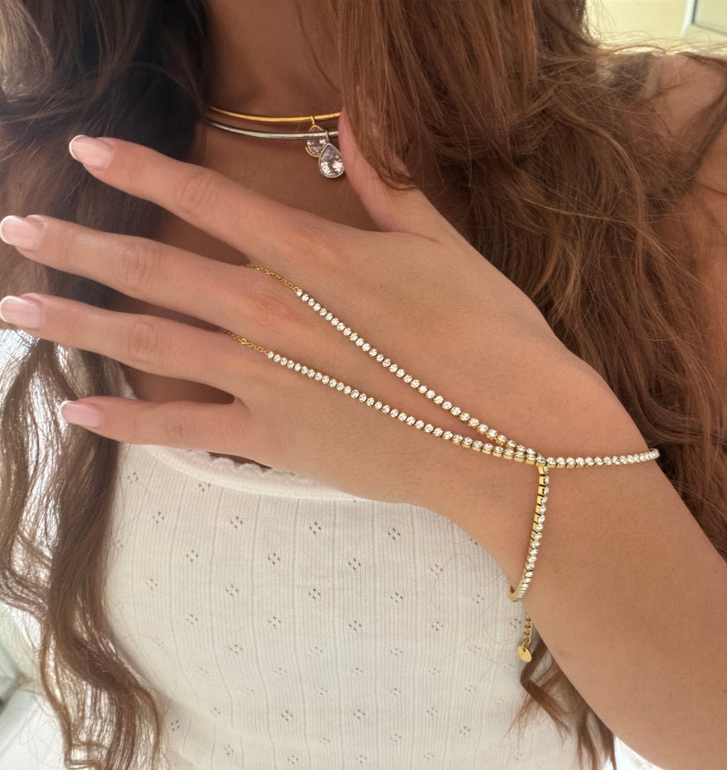 NIKKI HAND CHAIN