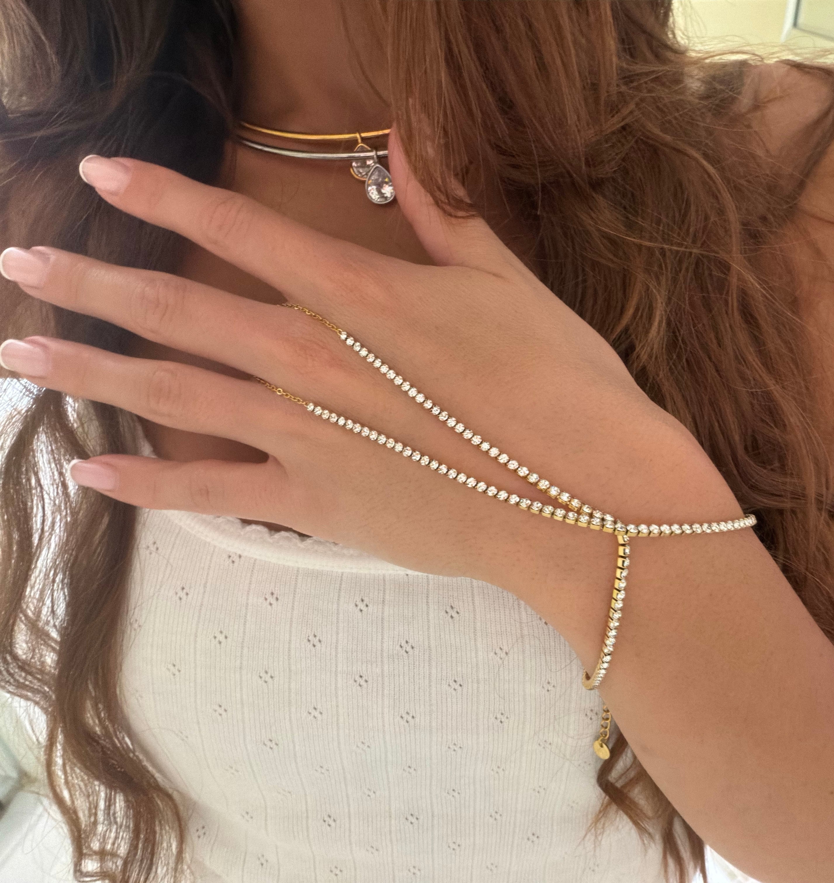 NIKKI HAND CHAIN