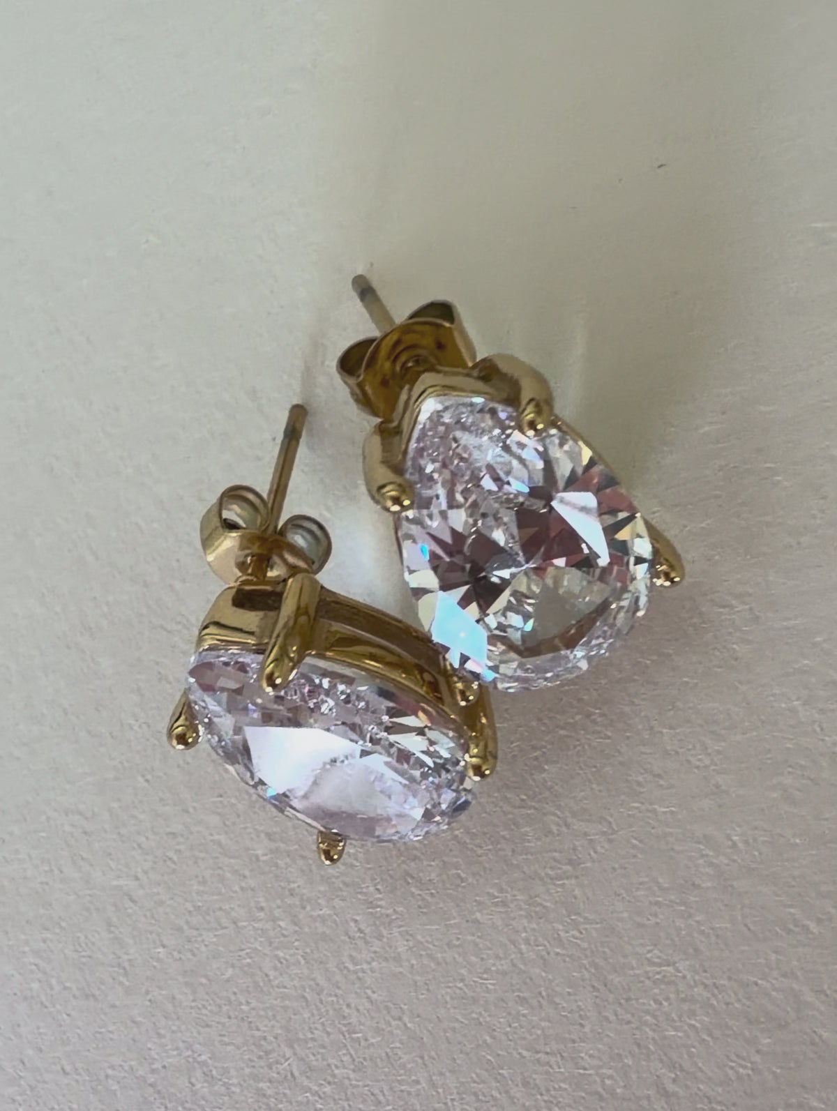TOKYO TEARDROP STUDS